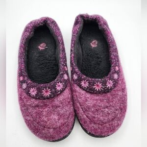 Acorn Wool Cozy Pink Slippers with Emboridered Floral Design Sz 5/6